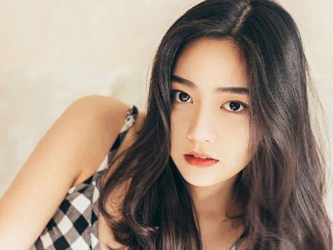 【小说】穿成书中花痴女明星后