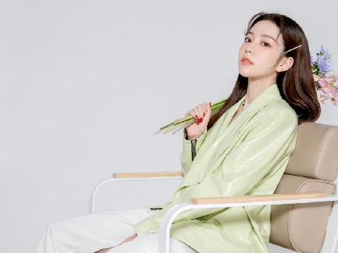 【小说】妈妈躺在同学怀里