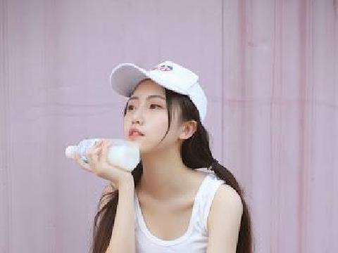长腿巨乳俏人妻