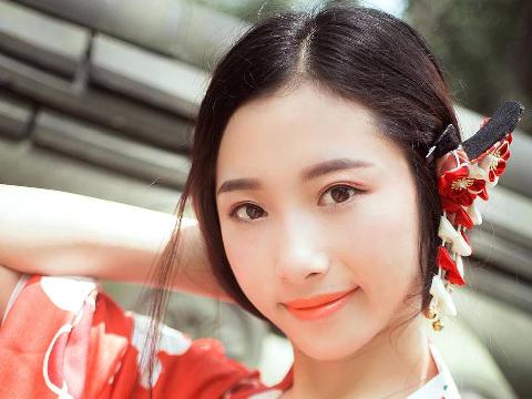 【小说】性感的美腿女神续 柳茜的淫乱聚会