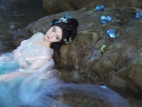 【小说】综武之大姐姐们有点多