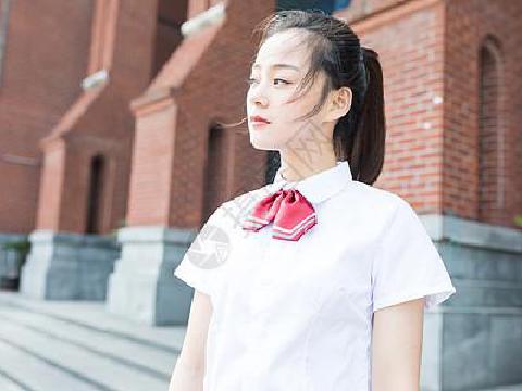 【情色小说】深绿色的重生