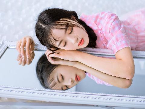 【小说】我的淫荡女友小梅