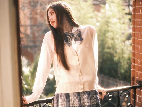 【小说】我在书记家被三女喂养