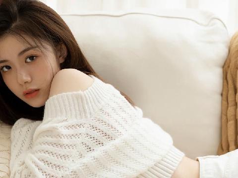 【小说】末世:寝取校花女友,我的物资无限多!