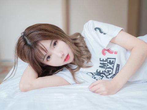 【小说】变身扶她 少女的胯下有……肉棒啊