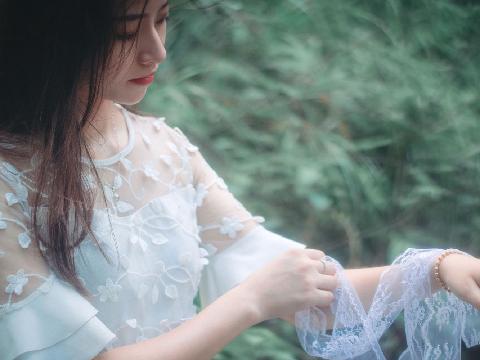 【小说】肏妈妈与姐姐的骚屄