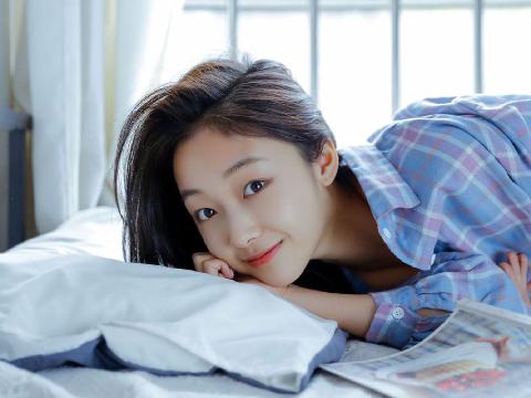 【小说】虚假恋爱(我把校花女友和总裁姐姐送给了室友)