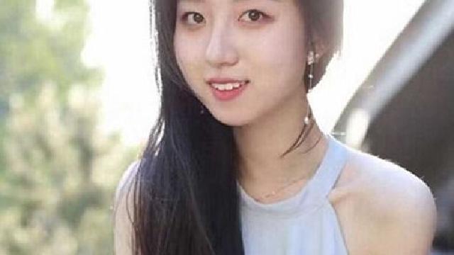 【视频】极品白富美校花情侣私拍流出 高冷公主秒变床笫尤物 雪肤玉体被扒光蹂躏 爽的失神浪叫高潮脸满足