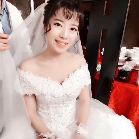 【色图】反差很大的极品人妻，脱掉婚纱后尽显淫荡本色