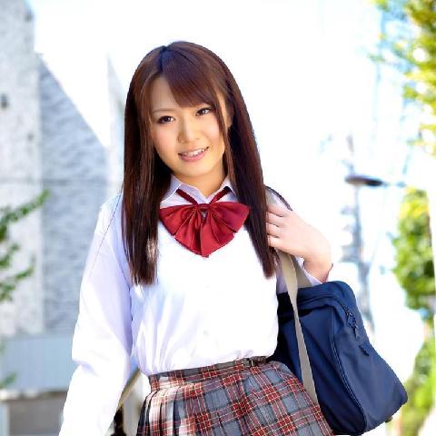 【色图】清丽可人日本高校女生放课后回家大胆翻穴自慰 - 保坂えり