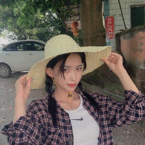 【色图】河北某舞蹈学院的妹子，翻身一字马