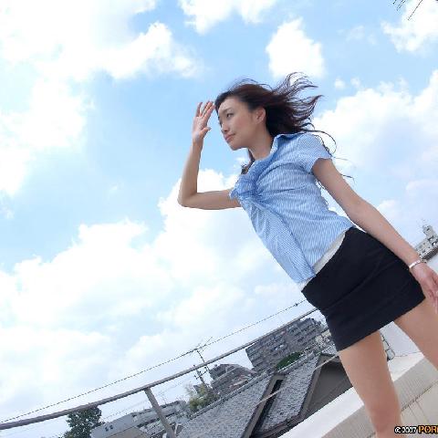 俏丽办公室美女