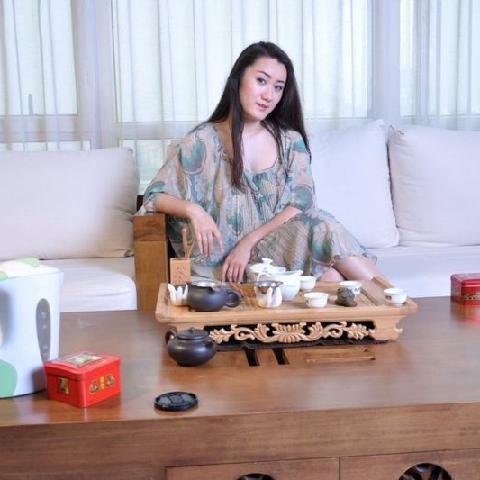 【色图】熟女国模雪茶超大尺度掰屄私拍人体