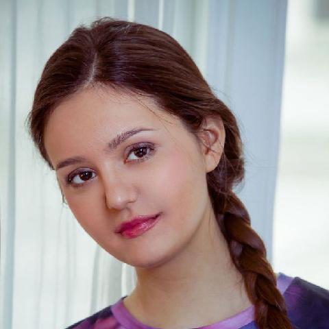 【色图】温文典雅的丰满白俄气质美少女展示浓毛肥鲍  Adeline