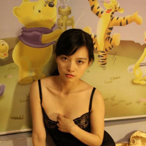 【色图】清秀国内住家美少妇床上娇媚开脚翻浓毛穴私拍 - 王玉主