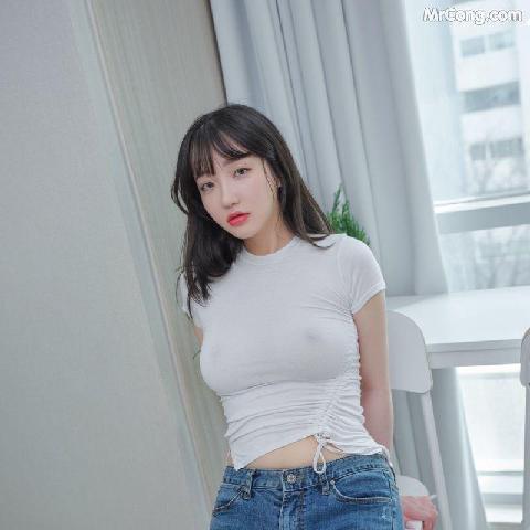 【色图】丰满肉感的韩国美少女模特沙发漏点诱惑写真 - 孙艺恩