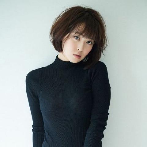 【色图】清丽迷人的东洋美熟女火辣勾人写真 - 忍野莎拉